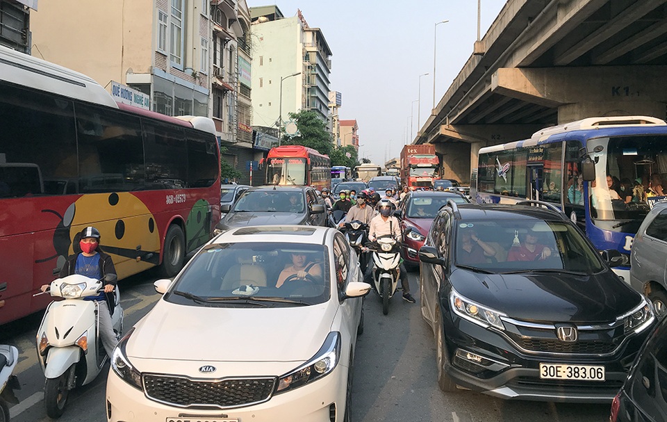 Hà Nội: Ùn tắc nghiêm trọng trên cao tốc Pháp Vân - Cầu Giẽ - 8 Hà Nội: Ùn tắc nghiêm trọng trên cao tốc Pháp Vân - Cầu Giẽ - 8