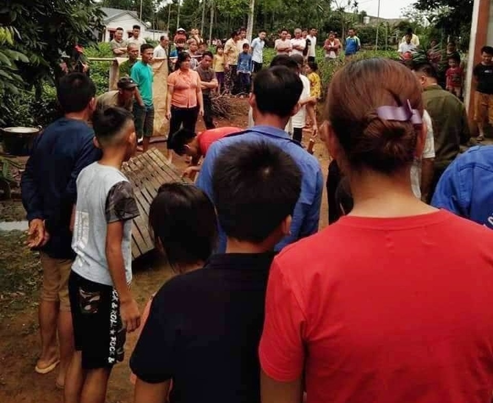 Vụ nghịch tử bị cha cầm búa đánh vỡ đầu: Nạn nhân đã tử vong - 1 Vụ nghịch tử bị cha cầm búa đánh vỡ đầu: Nạn nhân đã tử vong - 1