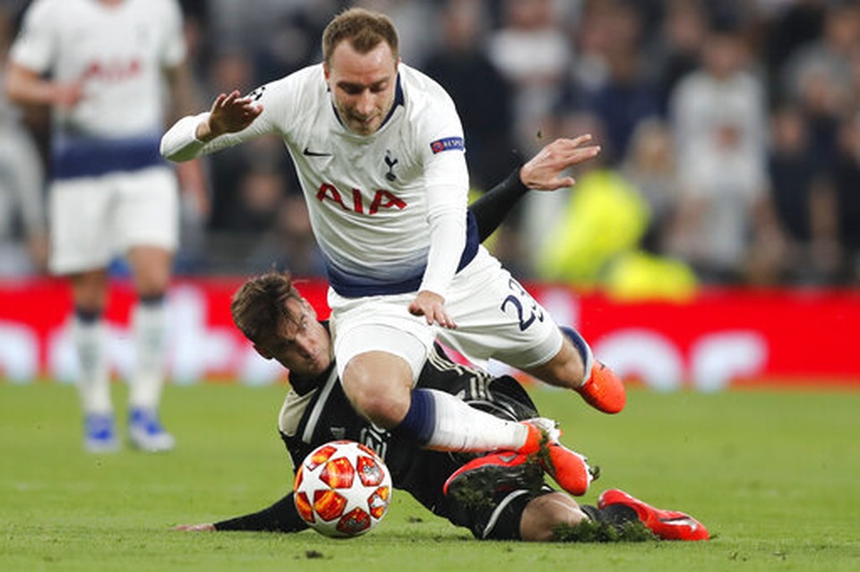 Nhìn lại chiến thắng ngọt ngào của Ajax trên sân Tottenham - 10 Nhìn lại chiến thắng ngọt ngào của Ajax trên sân Tottenham - 10