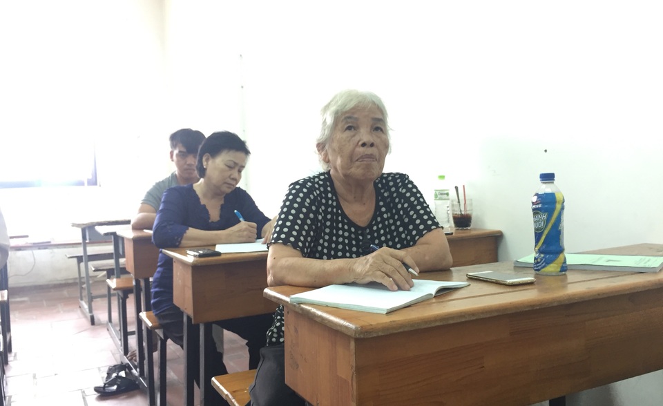 Ngôi trường đặc biệt của những học viên U60, U70 - 3 Ngôi trường đặc biệt của những học viên U60, U70 - 3