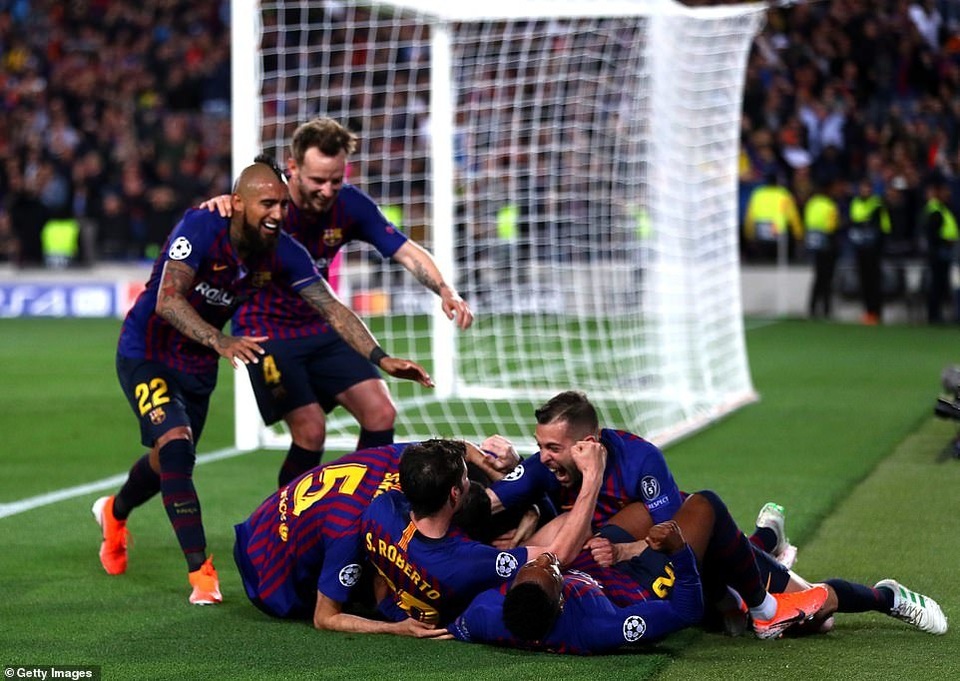 Những khoảnh khắc Messi nhấn chìm Liverpool tại Nou Camp - 8 Những khoảnh khắc Messi nhấn chìm Liverpool tại Nou Camp - 8