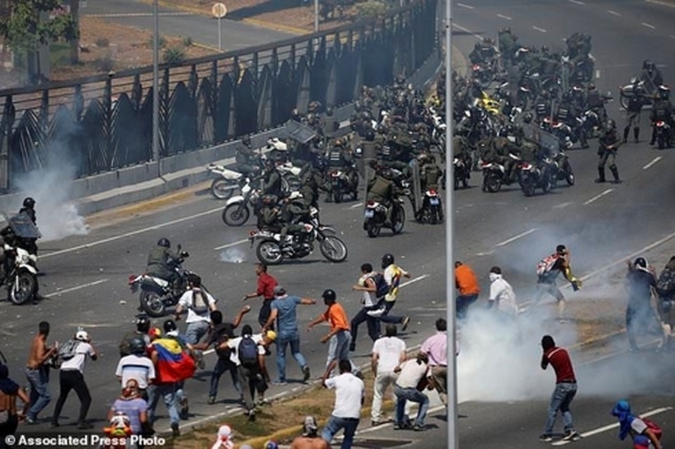 Đảo chính Venezuela: “Vết rạn” mới trong quan hệ Nga-Mỹ - 1 Đảo chính Venezuela: “Vết rạn” mới trong quan hệ Nga-Mỹ - 1