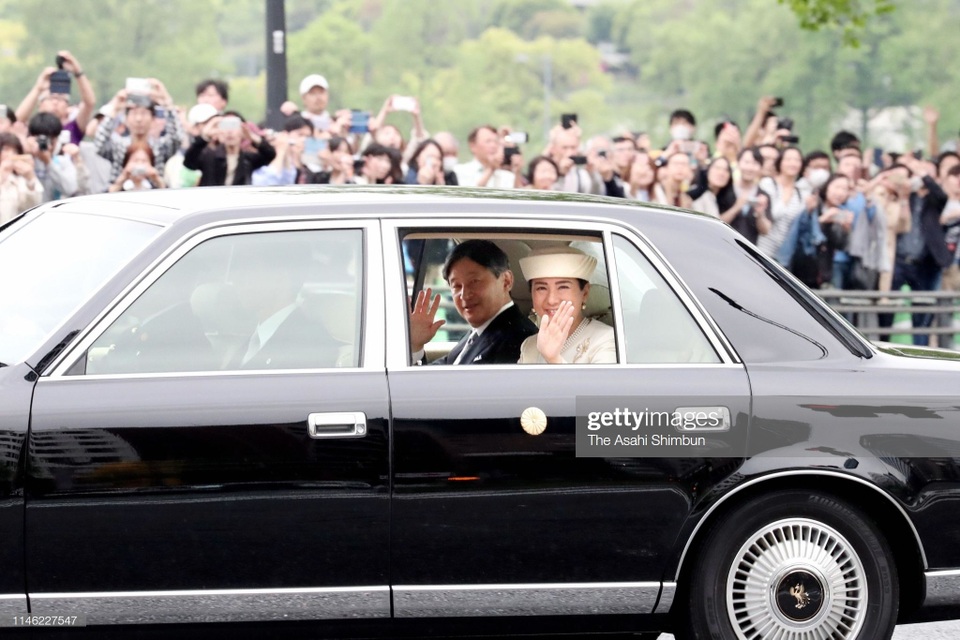 Chiếc xe chở tân Nhật hoàng Naruhito tới lễ đăng cơ có gì đặc biệt? - 1
