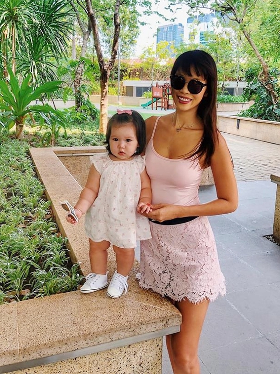 Sao Việt tận hưởng kỳ nghỉ lễ dài ngày như thế nào? - 10 Sao Việt tận hưởng kỳ nghỉ lễ dài ngày như thế nào? - 10