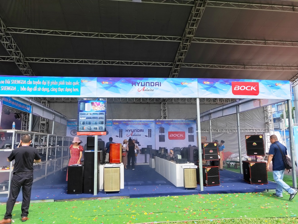 Dạo quanh triển lãm quốc tế các thiết bị biểu diễn chuyên nghiệp - Plase show 2019 - 5 Dạo quanh triển lãm quốc tế các thiết bị biểu diễn chuyên nghiệp - Plase show 2019 - 5