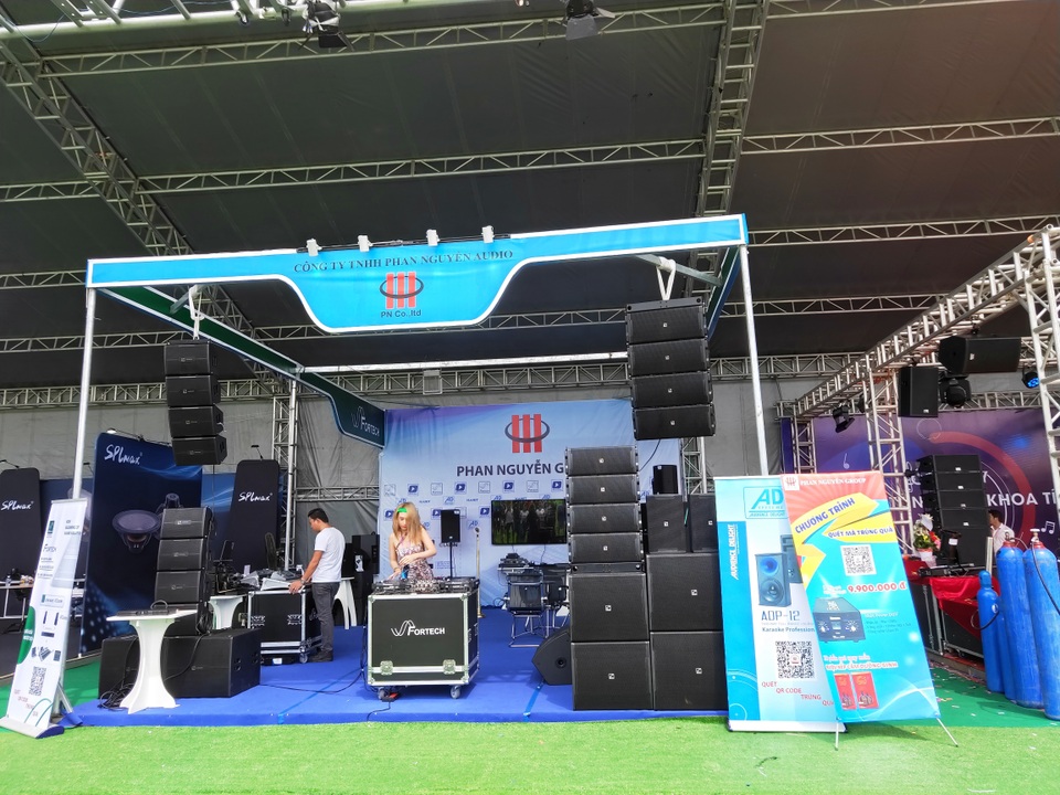 Dạo quanh triển lãm quốc tế các thiết bị biểu diễn chuyên nghiệp - Plase show 2019 - 7 Dạo quanh triển lãm quốc tế các thiết bị biểu diễn chuyên nghiệp - Plase show 2019 - 7