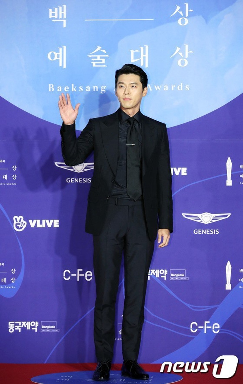 Chị đẹp Kim Hye Soo đẹp lấn át và quyến rũ trên thảm đỏ Baeksang 2019 - 27 Chị đẹp Kim Hye Soo đẹp lấn át và quyến rũ trên thảm đỏ Baeksang 2019 - 27