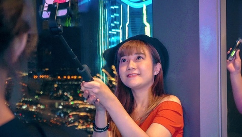 Choáng ngợp màn pháo hoa mãn nhãn từ toà tháp cao nhất Đông Nam Á. - 8