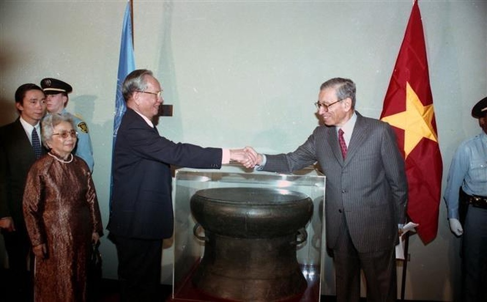 Chủ tịch nước Lê Đức Anh - Nhà lãnh đạo có tầm nhìn, quyết đoán - 1 Chủ tịch nước Lê Đức Anh - Nhà lãnh đạo có tầm nhìn, quyết đoán - 1
