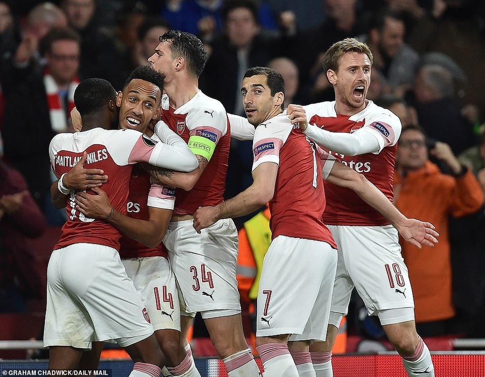 Arsenal 3-1 Valencia: Cú đúp của Lacazette - 11 Arsenal 3-1 Valencia: Cú đúp của Lacazette - 11