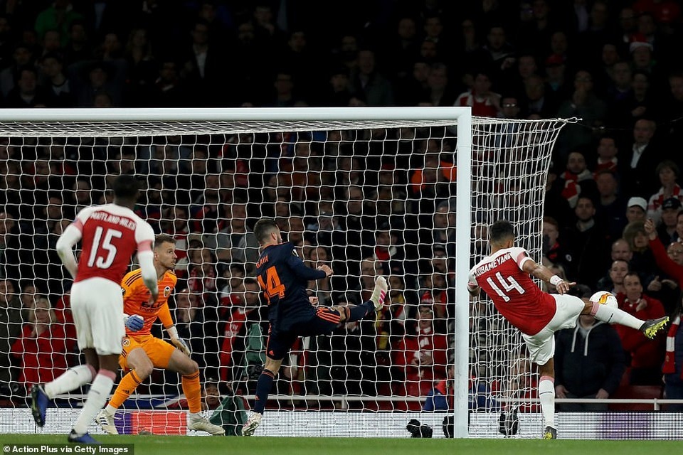 Arsenal 3-1 Valencia: Cú đúp của Lacazette - 9 Arsenal 3-1 Valencia: Cú đúp của Lacazette - 9