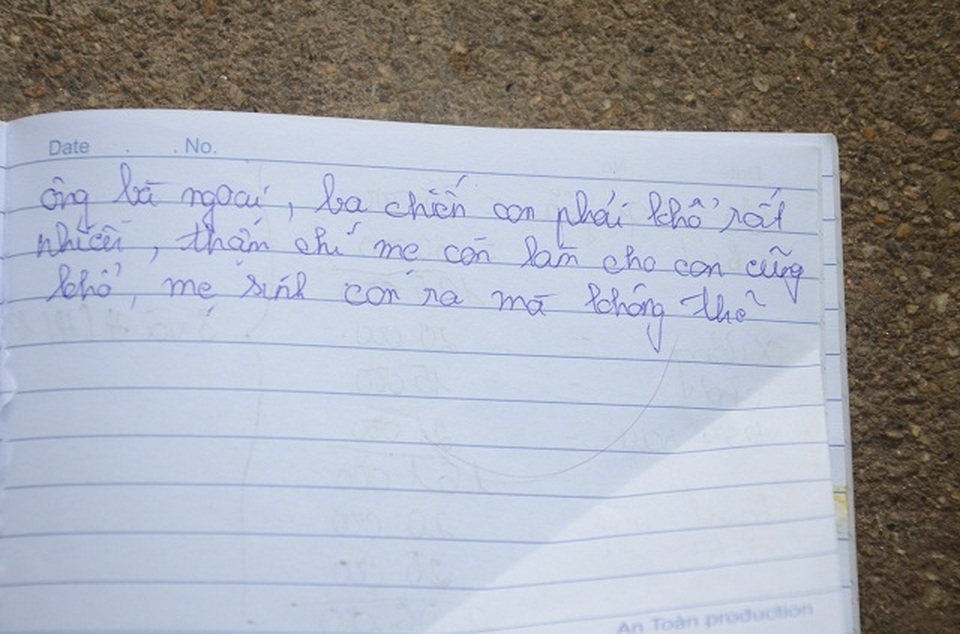 Hai bà cháu rau cháo nuôi nhau sau vụ tai nạn cướp đi sinh mạng bố mẹ bé 8 tuổi - 6