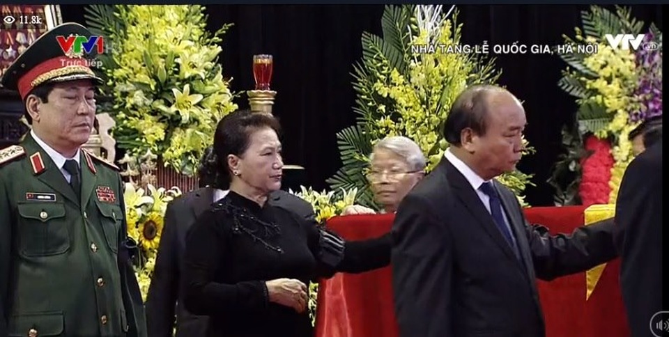 Máy bay đưa nguyên Chủ tịch nước Lê Đức Anh về nơi an nghỉ cuối cùng tại TPHCM - 31