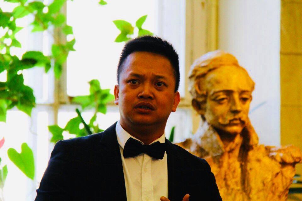 Giọng ca cổ điển Trịnh Phương - người học trò dung dị của NSƯT Dương Minh Đức - 1 Giọng ca cổ điển Trịnh Phương - người học trò dung dị của NSƯT Dương Minh Đức - 1