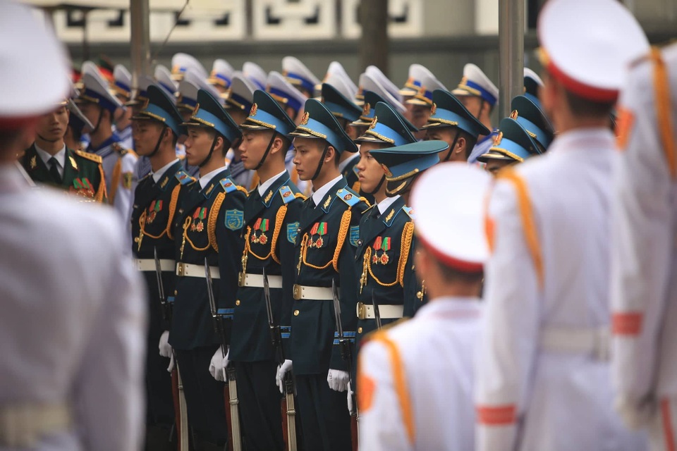 Máy bay đưa nguyên Chủ tịch nước Lê Đức Anh về nơi an nghỉ cuối cùng tại TPHCM - 44