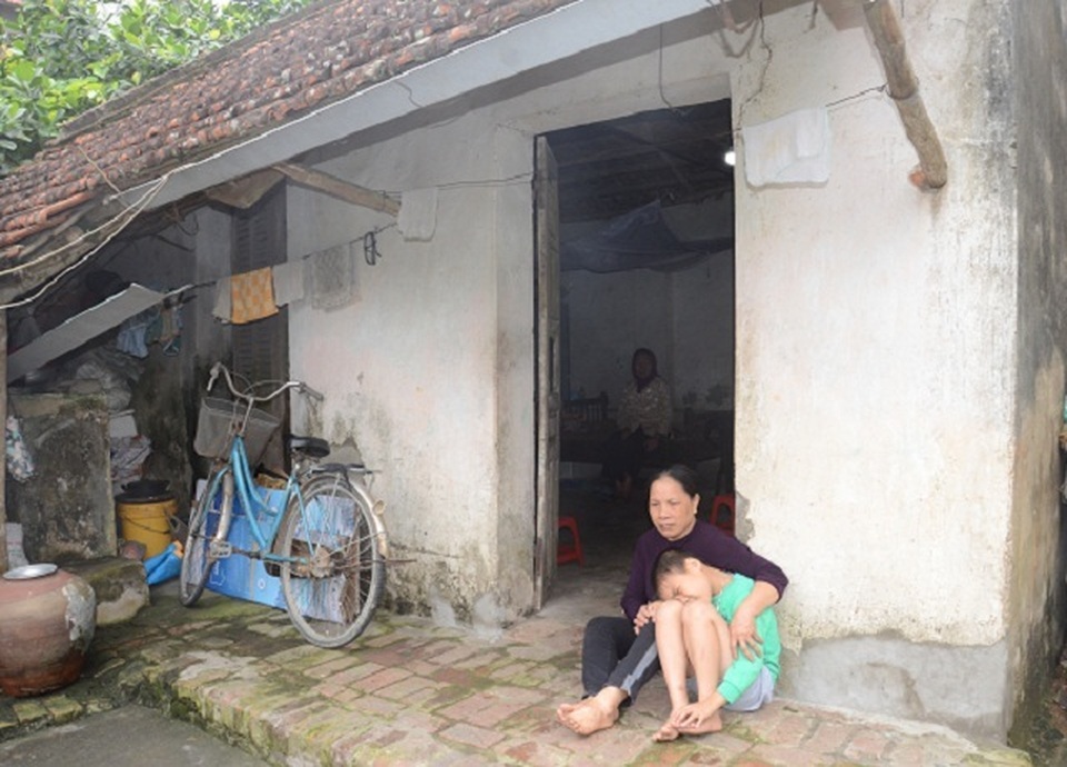 Hai bà cháu rau cháo nuôi nhau sau vụ tai nạn cướp đi sinh mạng bố mẹ bé 8 tuổi - 10