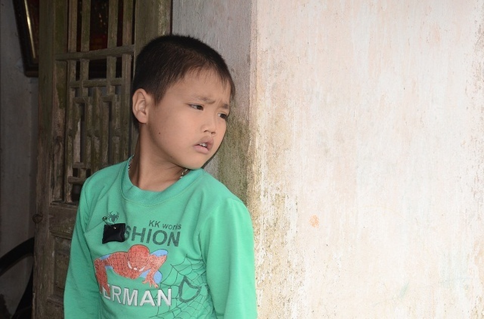 Hai bà cháu rau cháo nuôi nhau sau vụ tai nạn cướp đi sinh mạng bố mẹ bé 8 tuổi - 13