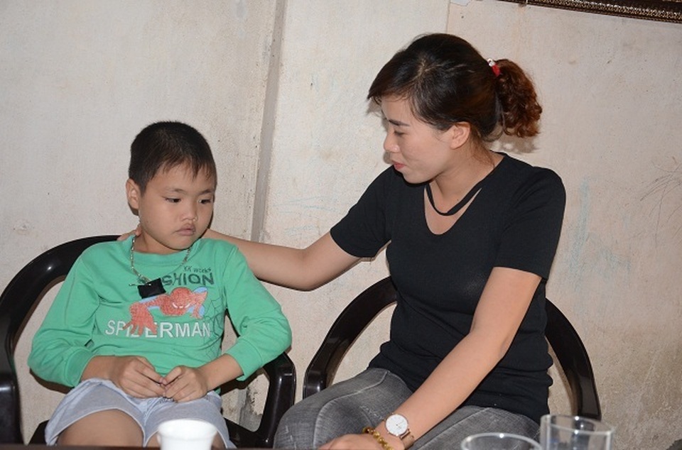 Hai bà cháu rau cháo nuôi nhau sau vụ tai nạn cướp đi sinh mạng bố mẹ bé 8 tuổi - 16