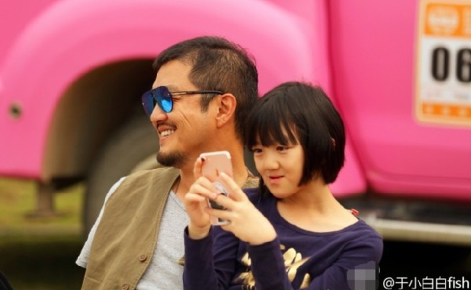 Fan chúc phúc cho Lý Á Bằng và bạn gái mới sau 6 năm ly hôn Vương Phi - 3 Fan chúc phúc cho Lý Á Bằng và bạn gái mới sau 6 năm ly hôn Vương Phi - 3