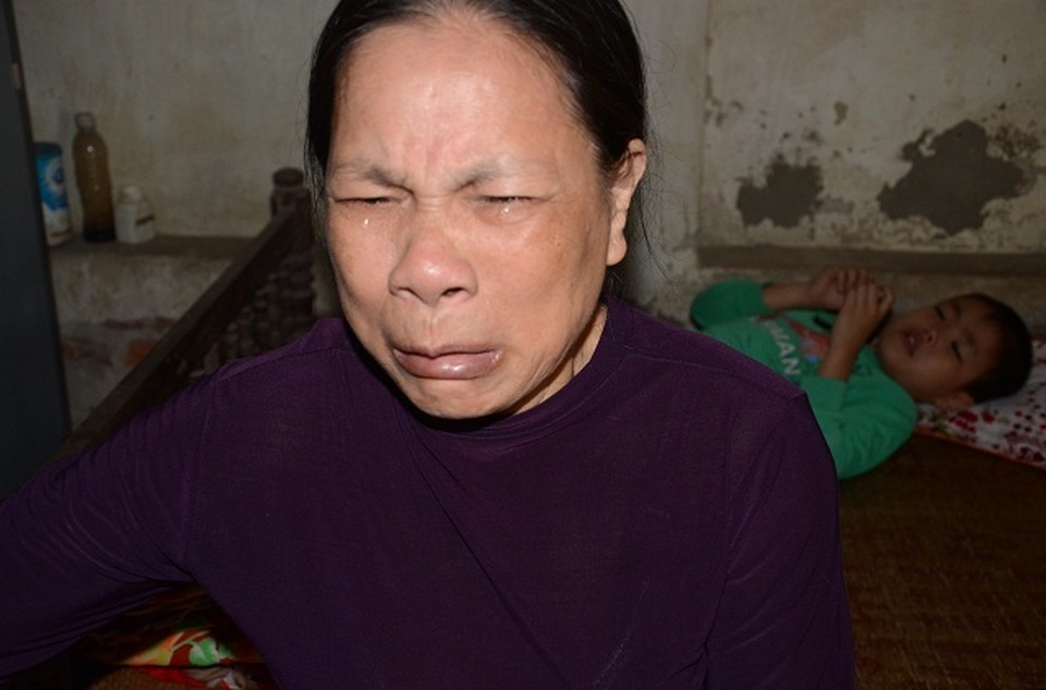 Hai bà cháu rau cháo nuôi nhau sau vụ tai nạn cướp đi sinh mạng bố mẹ bé 8 tuổi - 18