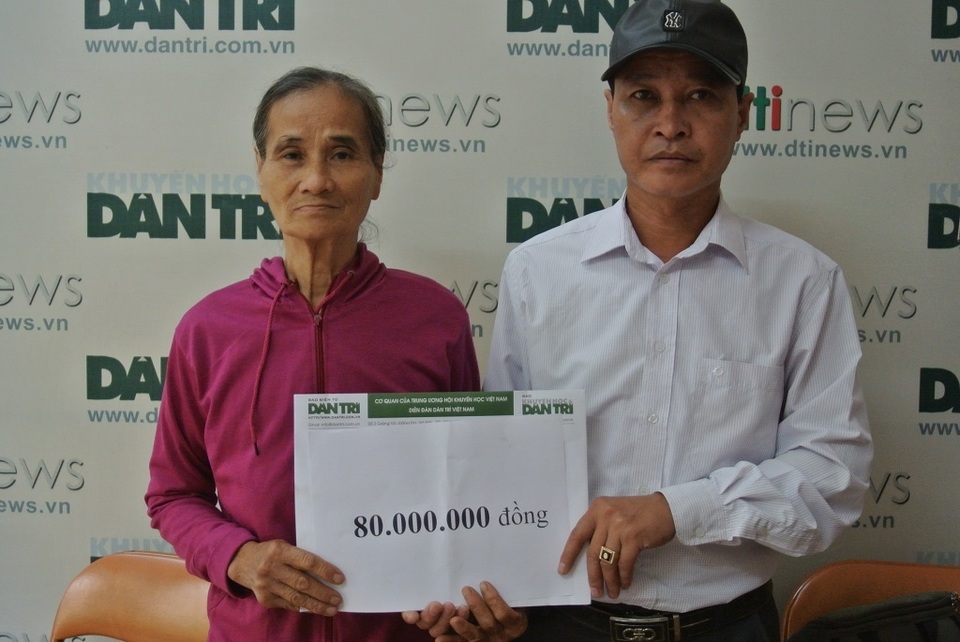 Bạn đọc Dân trí trao tặng 80 triệu đồng đến hai bé Thiện, Trí không có bố, mẹ bị tâm thần - 3 Bạn đọc Dân trí trao tặng 80 triệu đồng đến hai bé Thiện, Trí không có bố, mẹ bị tâm thần - 3