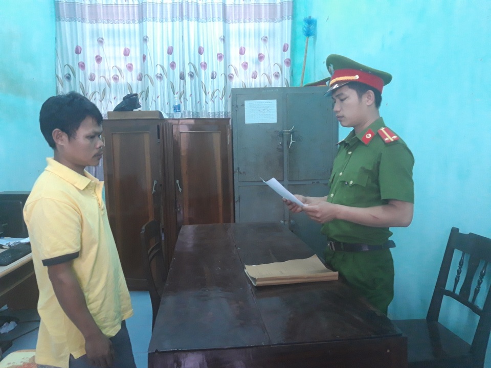 Cãi nhau với vợ lúc nhậu say, phóng hỏa đốt luôn nhà nhạc phụ - 1 Cãi nhau với vợ lúc nhậu say, phóng hỏa đốt luôn nhà nhạc phụ - 1