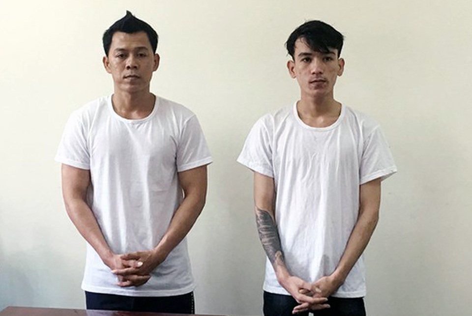 Công an Hà Nội triệt phá đường dây làm bằng giả, thu 1 tấn phôi bằng - 1 Công an Hà Nội triệt phá đường dây làm bằng giả, thu 1 tấn phôi bằng - 1