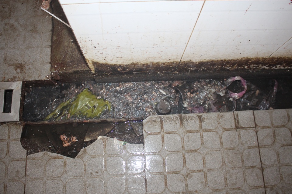 Khu chợ trăm tỷ ô nhiễm nghiêm trọng - 2 Khu chợ trăm tỷ ô nhiễm nghiêm trọng - 2
