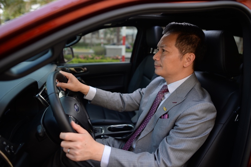 Những bật mí của vị chủ tịch triệu đô không sở hữu chiếc xe nào - 3 Những bật mí của vị chủ tịch triệu đô không sở hữu chiếc xe nào - 3