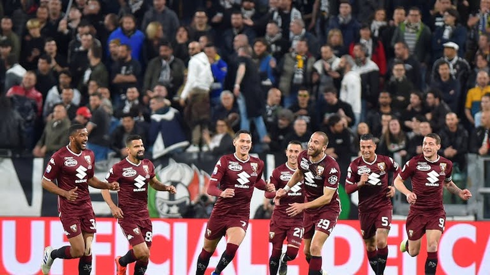 C.Ronaldo lại sắm vai người hùng giúp Juventus thoát thua - 1