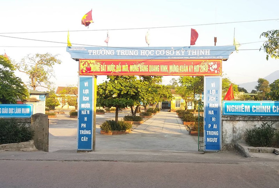 Tạm đình chỉ công tác cô giáo bị tố đến nhà hành hung vợ đồng nghiệp - 1 Tạm đình chỉ công tác cô giáo bị tố đến nhà hành hung vợ đồng nghiệp - 1