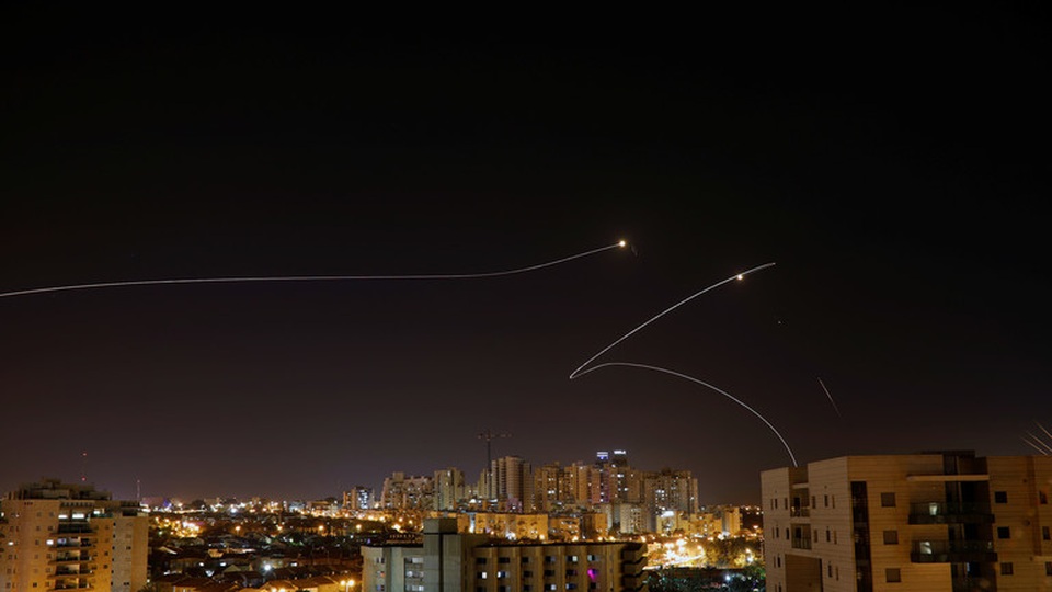 430 tên lửa tấn công Israel trong 24h, Dải Gaza “căng như dây đàn” - 1 430 tên lửa tấn công Israel trong 24h, Dải Gaza “căng như dây đàn” - 1