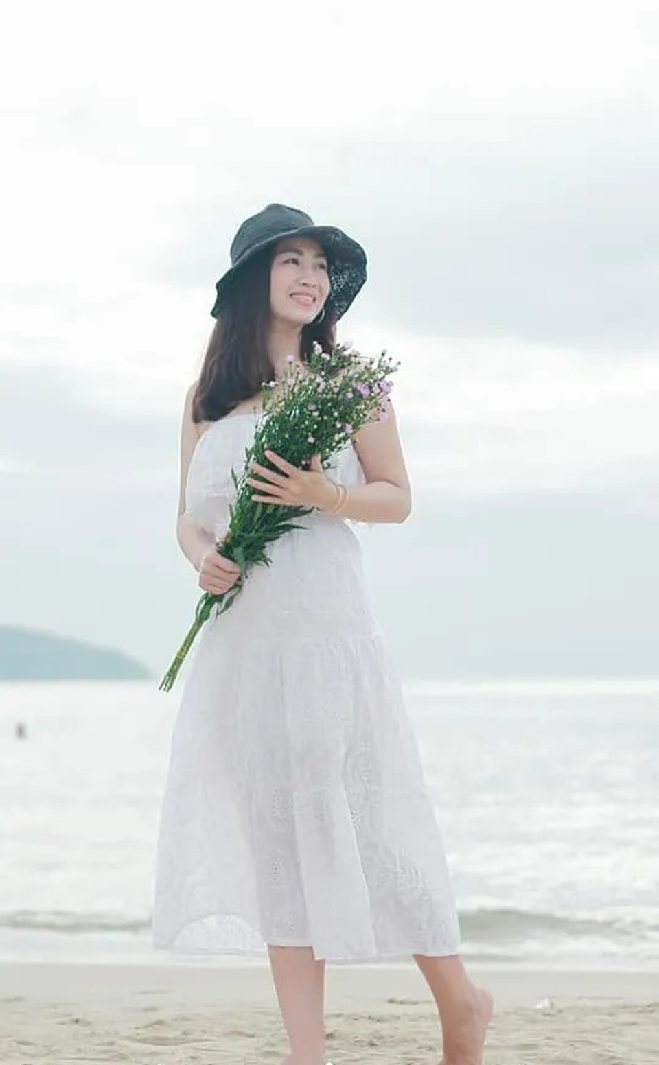 Ngắm nữ sinh... U40 chỉ chăm da bằng sữa tươi - 12 Ngắm nữ sinh... U40 chỉ chăm da bằng sữa tươi - 12