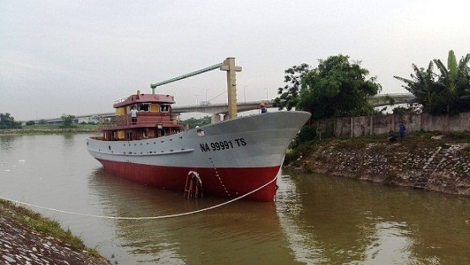 Khốn đốn vì những “cục nợ tàu 67”! - 3 Khốn đốn vì những “cục nợ tàu 67”! - 3