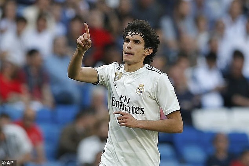Đánh bại Villarreal, Real Madrid nuôi hy vọng giành ngôi Á quân La Liga - 3 Đánh bại Villarreal, Real Madrid nuôi hy vọng giành ngôi Á quân La Liga - 3