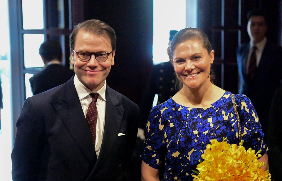 Công chúa Thụy Điển thăm căn hầm trú bom dưới khách sạn 5 sao ở Hà Nội - 9 Công chúa Thụy Điển thăm căn hầm trú bom dưới khách sạn 5 sao ở Hà Nội - 9