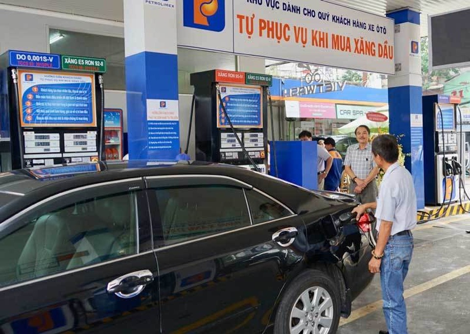 Đại gia ngoại dòm ngó cỗ máy in tiền số 1 Việt Nam - 1 Đại gia ngoại dòm ngó cỗ máy in tiền số 1 Việt Nam - 1