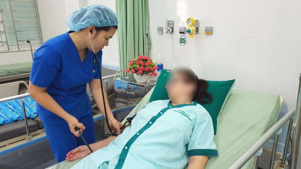 Nữ du khách Úc bị ngộ độc thuốc Paracetamol do sử dụng quá liều - 1 Nữ du khách Úc bị ngộ độc thuốc Paracetamol do sử dụng quá liều - 1