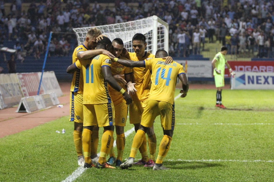 Đánh bại Quảng Nam, CLB Thanh Hoá có trận thắng đầu tiên ở V-League 2019 - 2 Đánh bại Quảng Nam, CLB Thanh Hoá có trận thắng đầu tiên ở V-League 2019 - 2