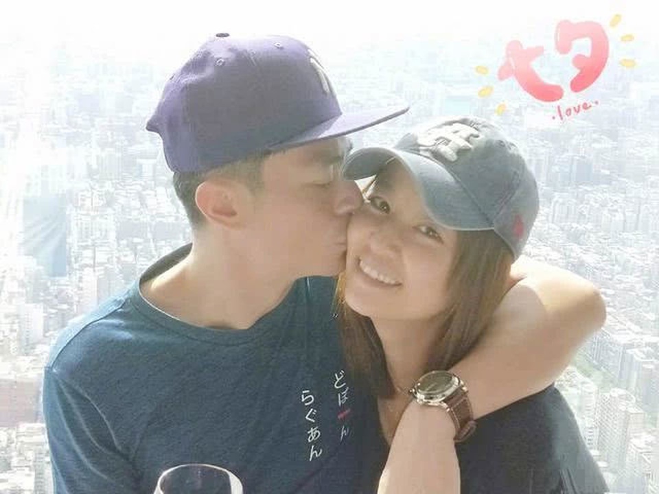 Lâm Tâm Như hạnh phúc đón Ngày của mẹ sớm - 5 Lâm Tâm Như hạnh phúc đón Ngày của mẹ sớm - 5