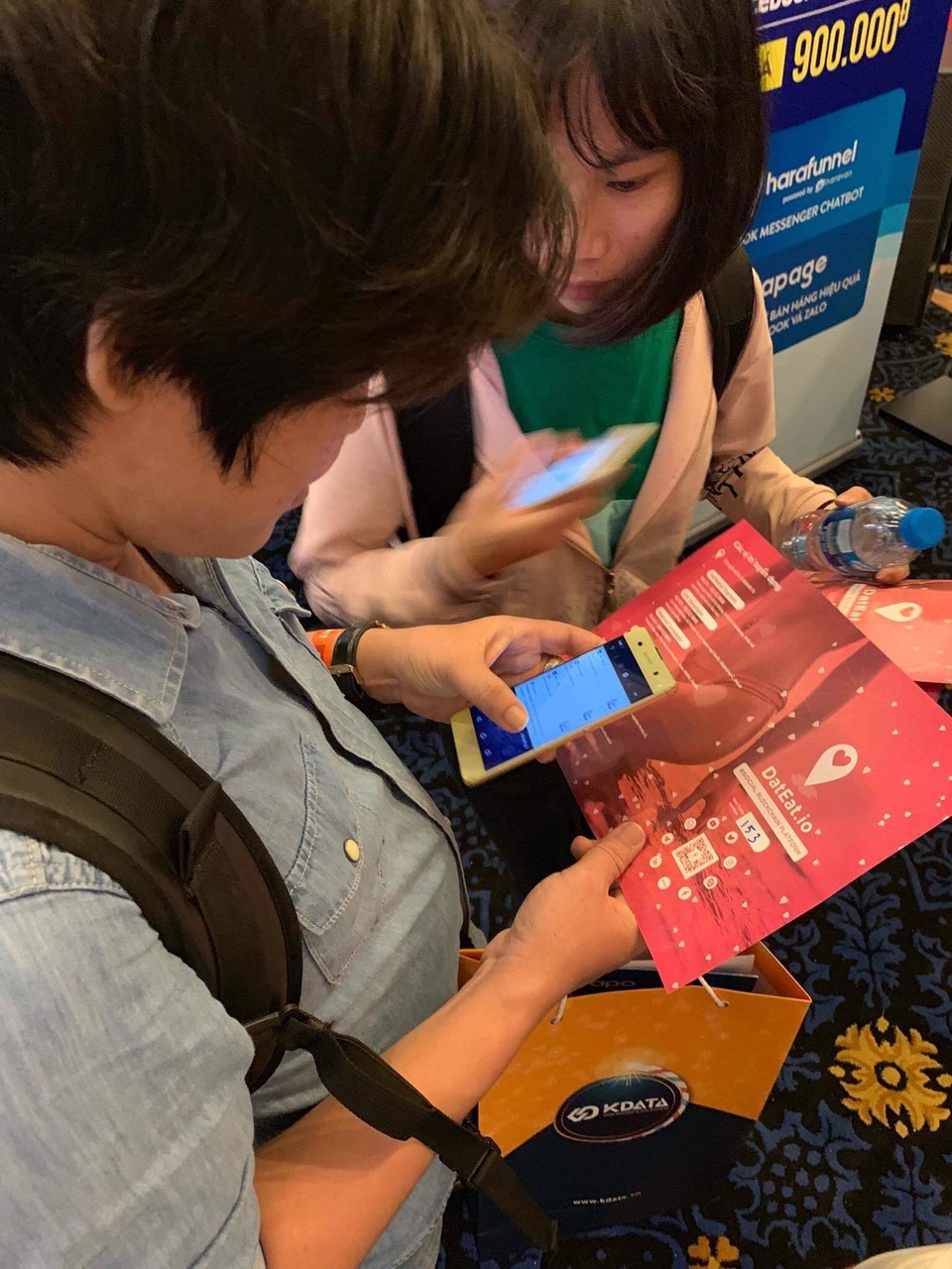 Sử dụng Blockchain, ứng dụng hẹn hò của người Việt đang ngày càng “qua mặt” Facebook Dating - 2 Sử dụng Blockchain, ứng dụng hẹn hò của người Việt đang ngày càng “qua mặt” Facebook Dating - 2