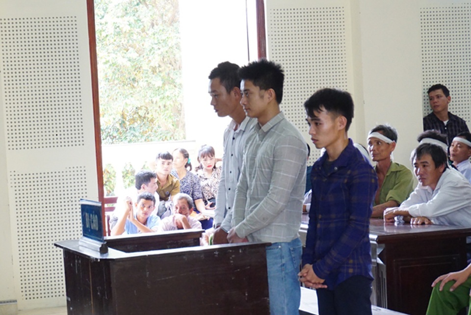 Cầm kiếm đi giải vây cho đàn em, nam thanh niên đâm chết người - 1 Cầm kiếm đi giải vây cho đàn em, nam thanh niên đâm chết người - 1