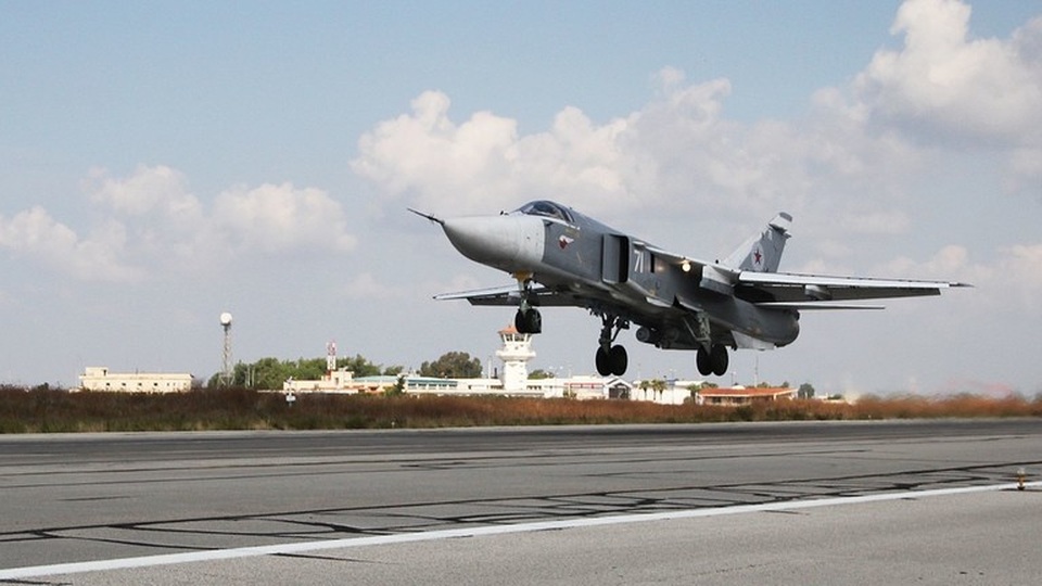Phiến quân nã 36 quả rocket vào căn cứ không quân Nga ở Syria - 1 Phiến quân nã 36 quả rocket vào căn cứ không quân Nga ở Syria - 1
