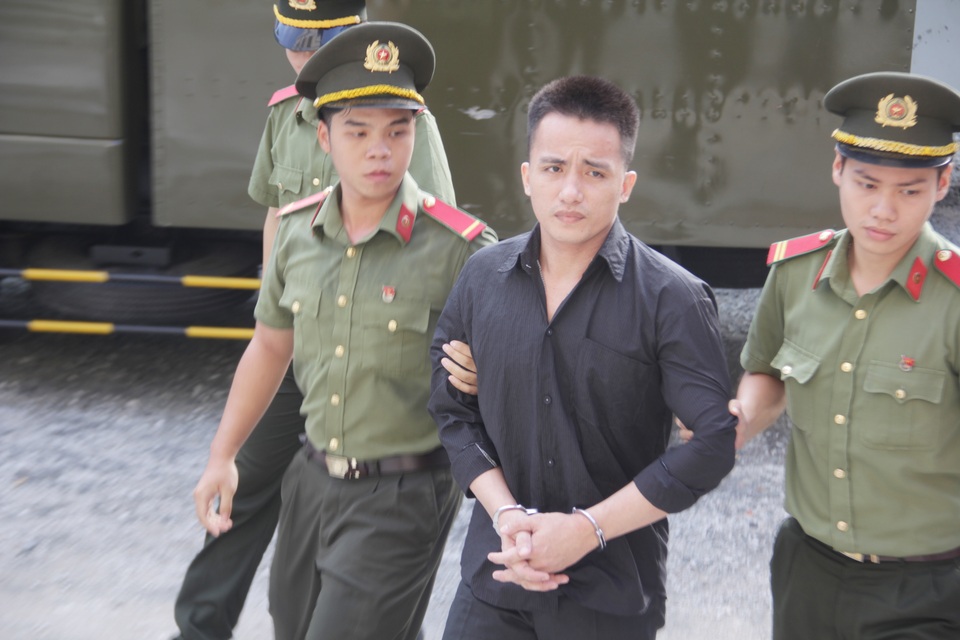 Xét xử trùm ma túy Văn Kính Dương và hotgirl Ngọc Miu - 2 Xét xử trùm ma túy Văn Kính Dương và hotgirl Ngọc Miu - 2