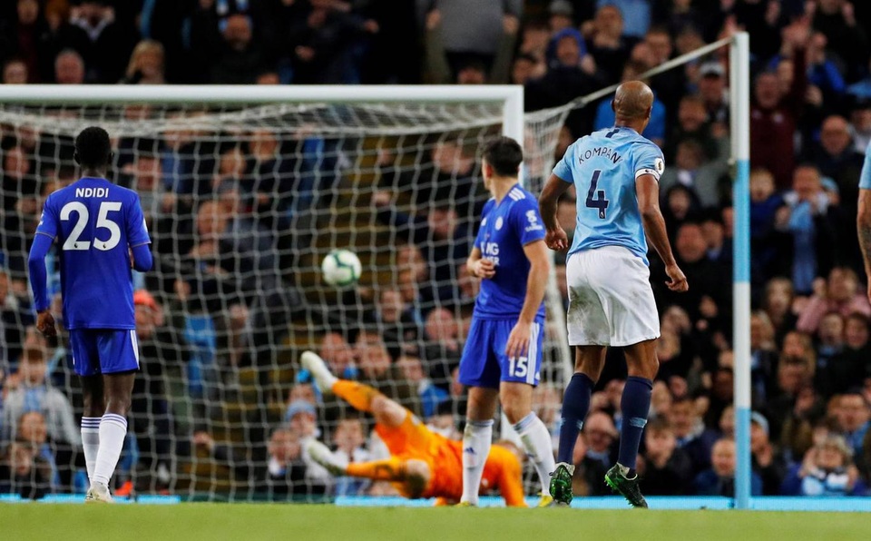 Nhìn lại chiến thắng khó khăn của Man City trước Leicester - 15