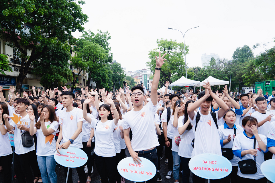 Ngày tử tế” – Dấu mốc đặc biệt kỷ niệm 5 năm lan tỏa lòng nhân ái trong xã hội - 3 Ngày tử tế” – Dấu mốc đặc biệt kỷ niệm 5 năm lan tỏa lòng nhân ái trong xã hội - 3