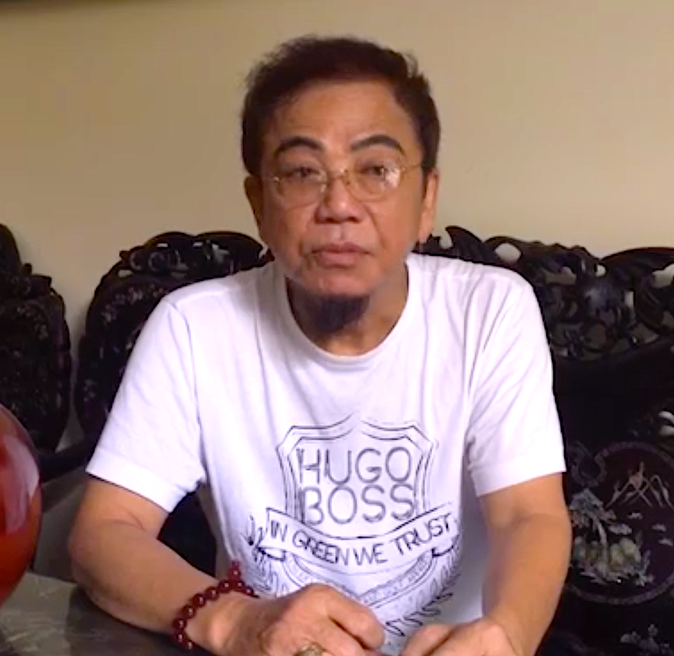 Nghệ sĩ Hồng Tơ bị bắt giữ để điều tra hành vi đánh bạc Nghệ sĩ Hồng Tơ bị bắt giữ để điều tra hành vi đánh bạc
