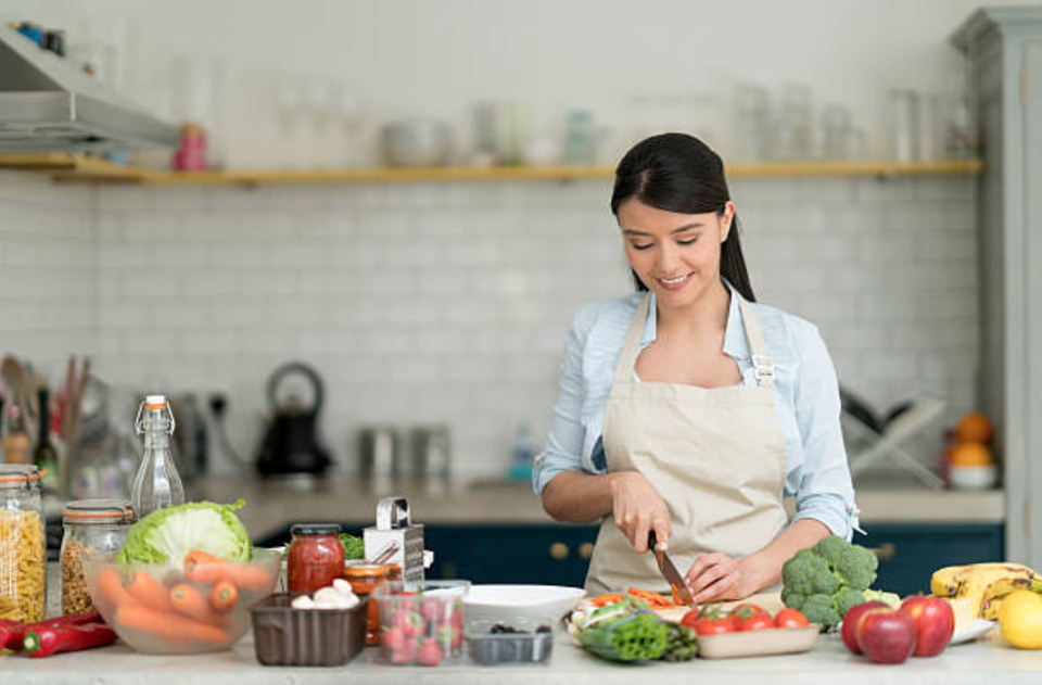 Tại sao phụ nữ ở nhà nội trợ là món quà tốt nhất cho… chồng? - 1 Tại sao phụ nữ ở nhà nội trợ là món quà tốt nhất cho… chồng? - 1