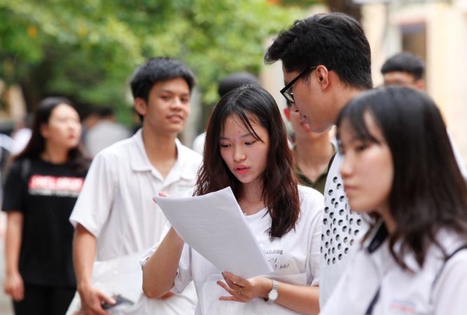 Thi THPT quốc gia 2019: Vẫn lo chấm thi tự luận - 1