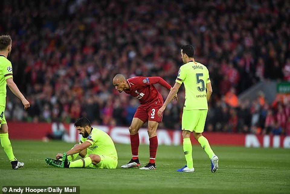 Liverpool 4-0 Barcelona: Cú sốc lớn tại Anfield - 16